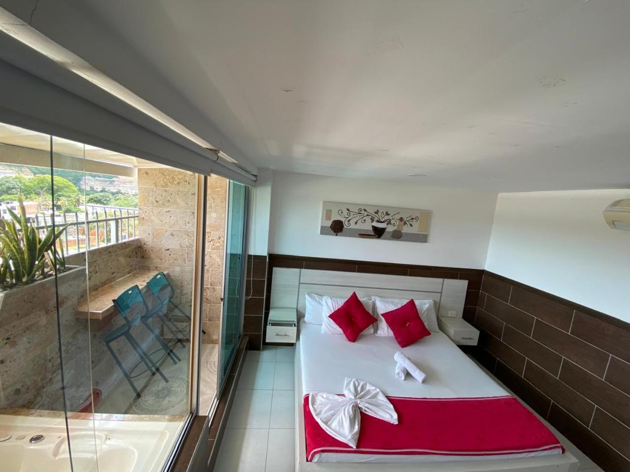 Hotel Suite Royal Melgar Exterior foto