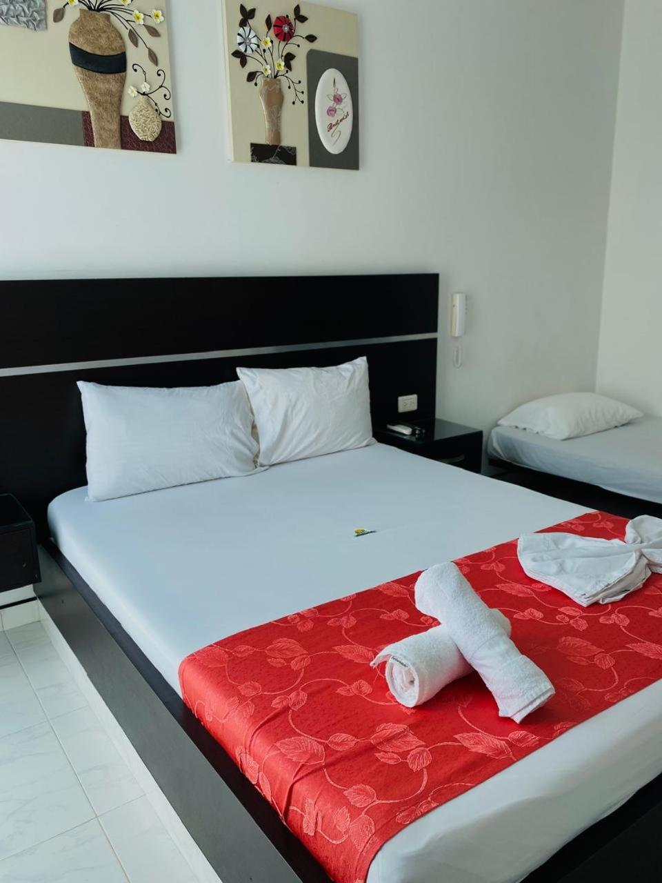 Hotel Suite Royal Melgar Exterior foto