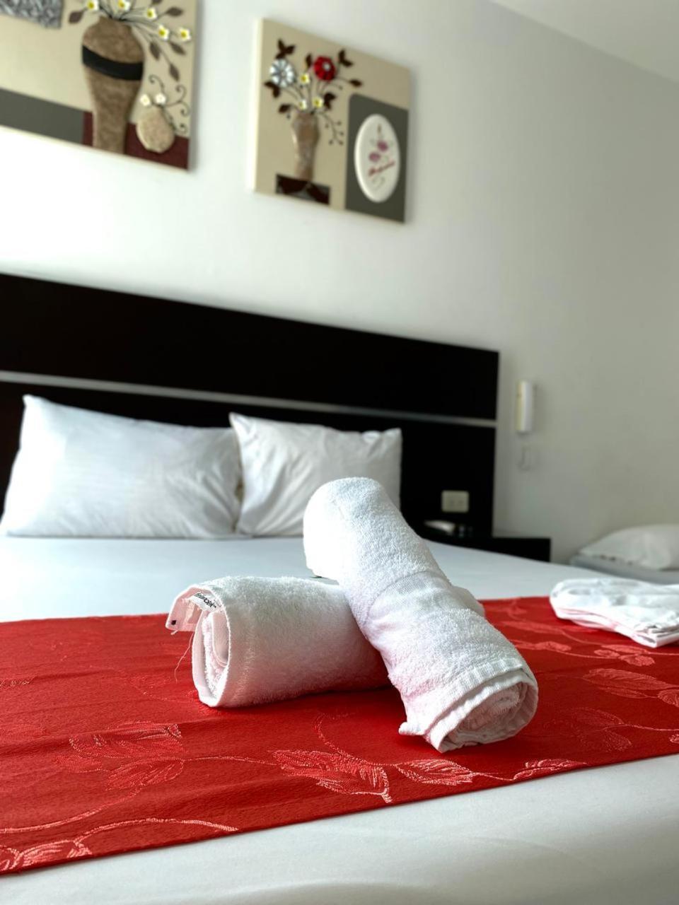 Hotel Suite Royal Melgar Exterior foto